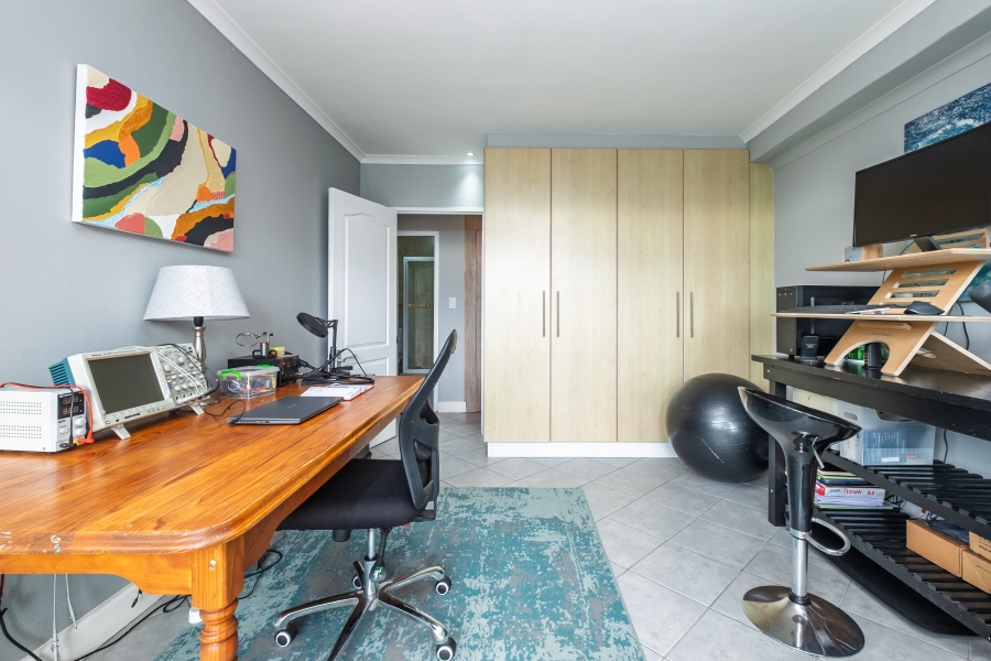 5 Bedroom Property for Sale in Murdock Valley Western Cape